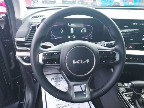 Used 2025 Kia Sportage EX FWD image 15