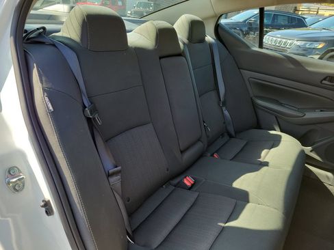 Used 2025 Nissan Altima 2.5 SV FWD image 22