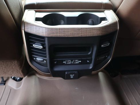Used 2019 RAM 2500 Limited AWD/4WD image 11