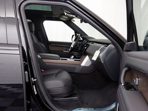 New 2025 Land Rover Range Rover SE AWD/4WD image 22