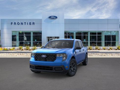 New 2025 Ford Maverick XLT image 2