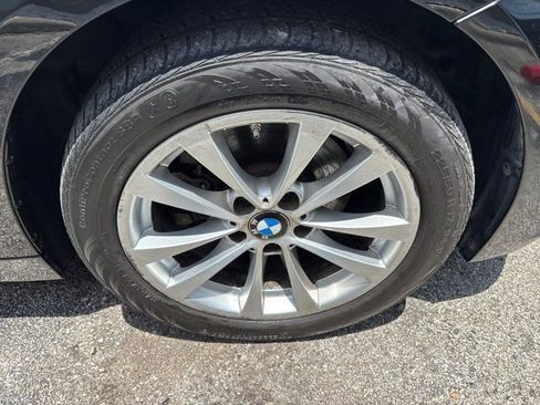 Used 2017 BMW 320i Sedan RWD image 7