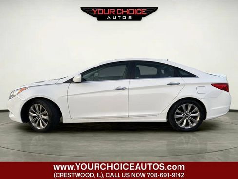 Used 2013 Hyundai Sonata SE FWD image 2