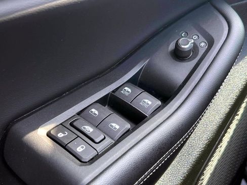 Certified 2024 Jeep Grand Cherokee Laredo X w/ Luxury Tech Group I AWD/4WD image 17