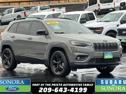 Used 2023 Jeep Cherokee Altitude Lux w/ Lux Elite Package