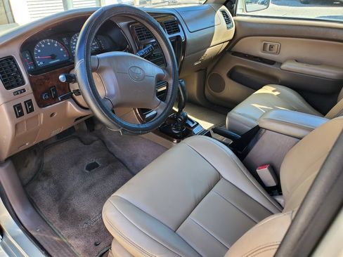 Used 2001 Toyota 4Runner Limited AWD/4WD image 20
