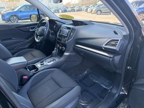 Used 2023 Subaru Forester Premium image 20