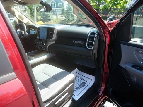 Used 2019 RAM 1500 Big Horn AWD/4WD image 17