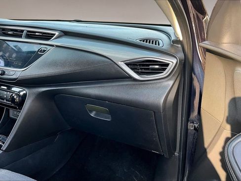 Used 2021 Buick Encore GX Preferred w/ Cold Weather Comfort Package image 16