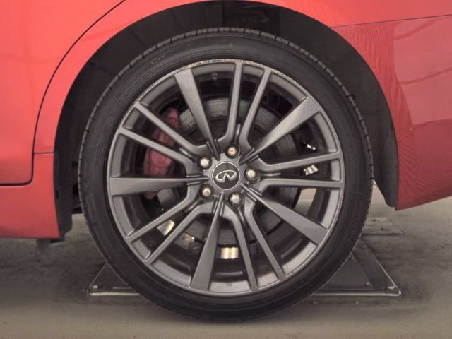 Used 2017 INFINITI Q50 Red Sport 400 AWD/4WD image 9