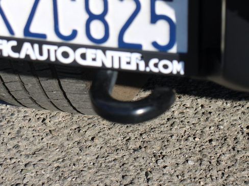 Used 2020 Jeep Wrangler Unlimited Sahara image 44