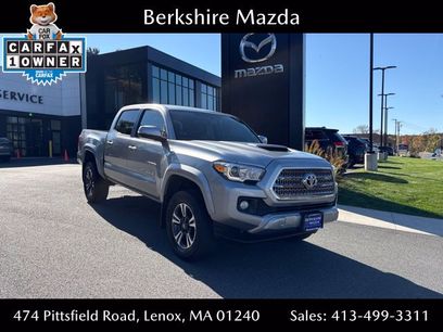 Used 2017 Toyota Tacoma TRD Sport w/ Tow Package (A/T)