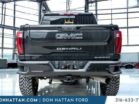 Used 2024 GMC Sierra 3500 Denali Ultimate AWD/4WD image 32