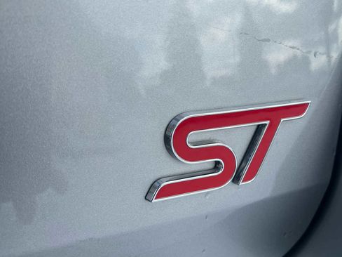 Used 2022 Ford Explorer ST image 6