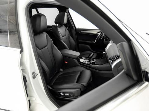 Used 2021 BMW X3 xDrive30e w/ Convenience Package image 28