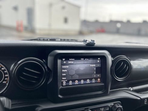 Used 2020 Jeep Wrangler Unlimited Sport AWD/4WD image 24