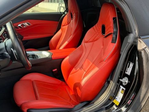 Used 2023 BMW Z4 M40i w/ Premium Package RWD image 6