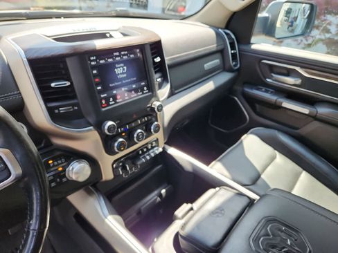 Used 2020 RAM 1500 Laramie AWD/4WD image 11