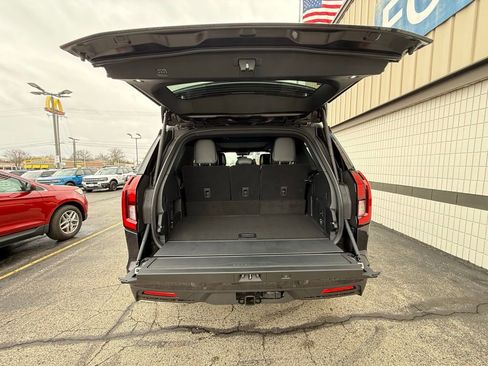 New 2026 Ford Expedition Tremor image 30