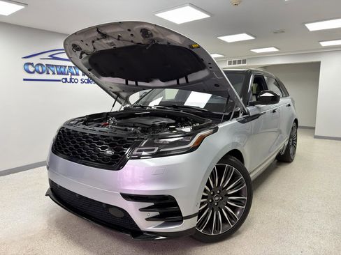 Used 2019 Land Rover Range Rover Velar R-Dynamic SE AWD/4WD image 35