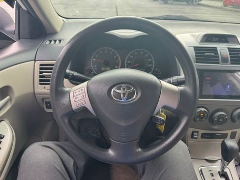 Used 2013 Toyota Corolla LE image 13