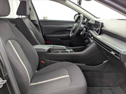 Used 2025 Hyundai Sonata SEL FWD image 22