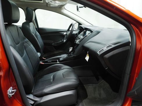 Used 2018 Ford Focus Titanium FWD image 13