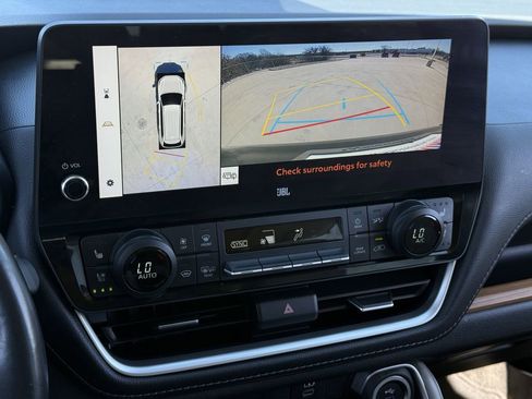 Certified 2024 Toyota Grand Highlander Limited image 17