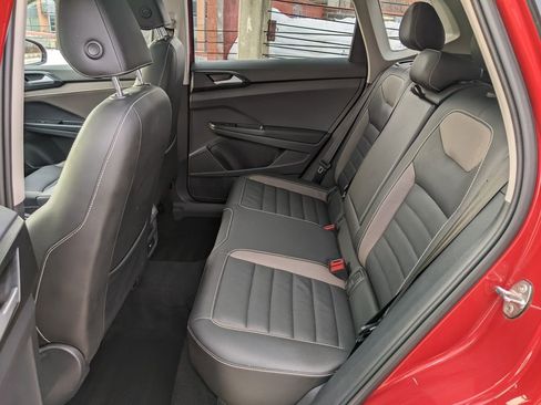 Certified 2023 Volkswagen Taos SEL image 23