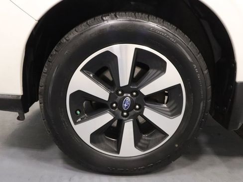 Used 2018 Subaru Forester 2.5i Limited AWD/4WD image 27