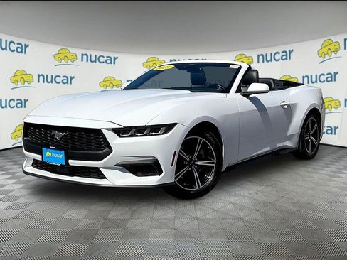 Used 2025 Ford Mustang Premium RWD image 3