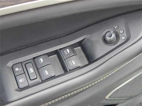 Used 2024 Jeep Grand Cherokee Limited 4xe AWD/4WD image 26
