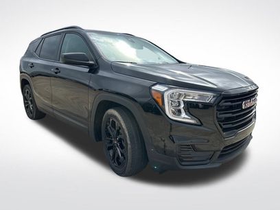 Used 2022 GMC Terrain SLE w/ Driver Convenience Package