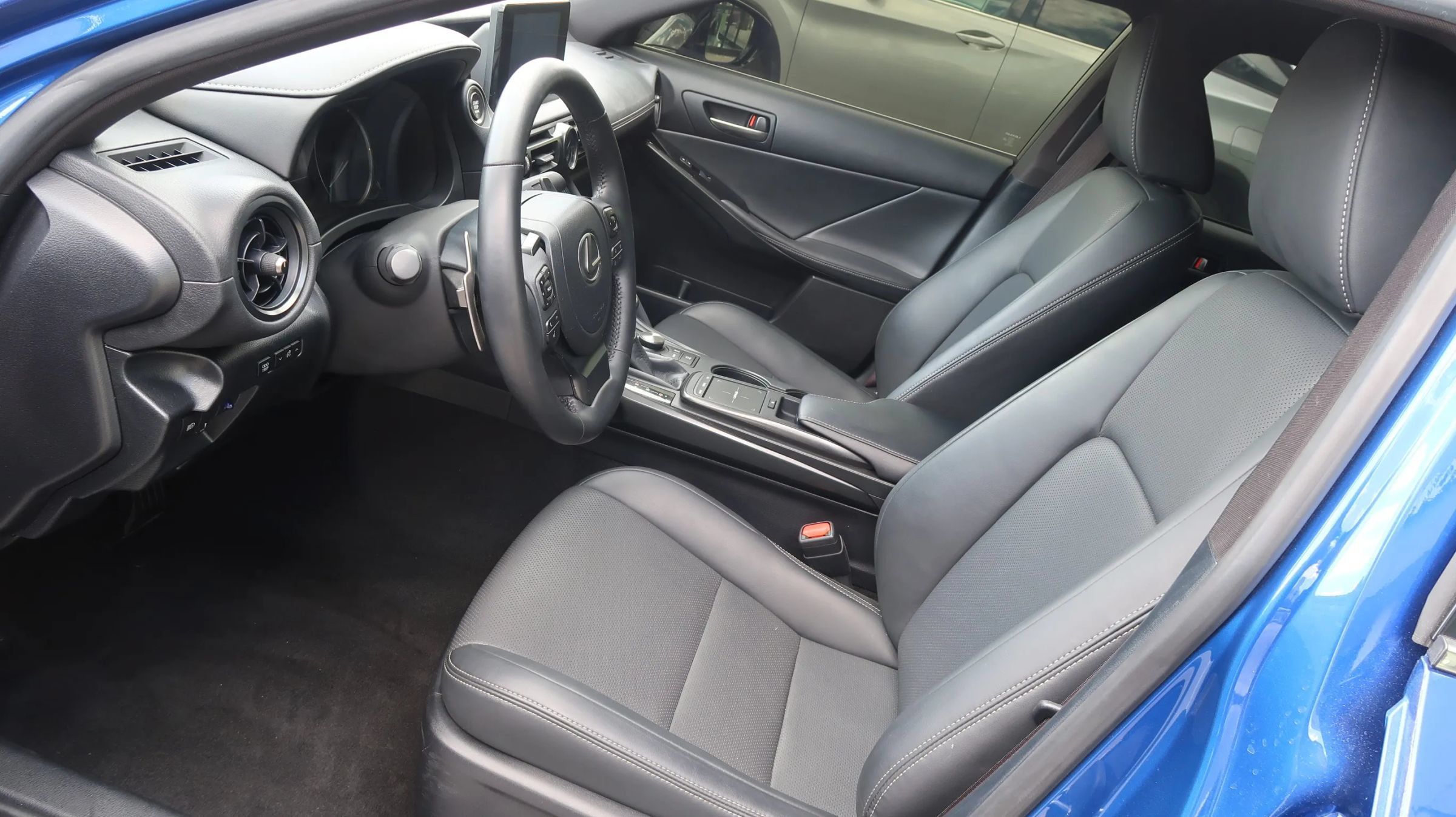 Used 2024 Lexus IS 300 F Sport w/ Accessory Package 2 RWD image 17