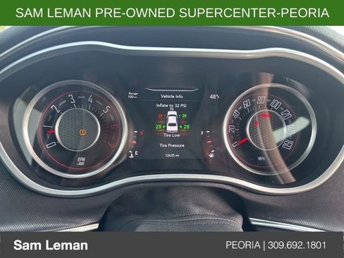 Used 2015 Dodge Challenger R/T Plus image 10