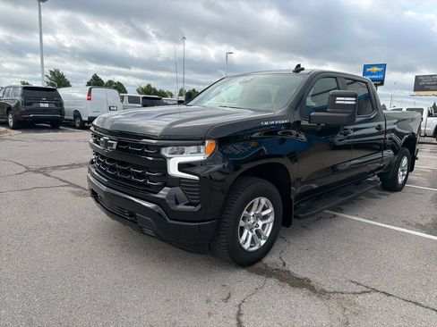 Used 2024 Chevrolet Silverado 1500 RST w/ Max Trailering Package AWD/4WD image 3