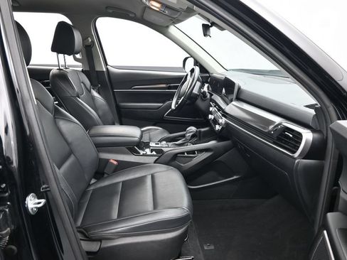 Used 2024 Kia Telluride LX FWD image 35