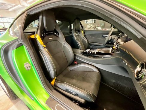 Used 2020 Mercedes-Benz AMG GT R image 29