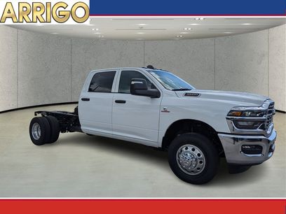 New 2025 RAM 3500 Tradesman w/ Chrome Appearance Group