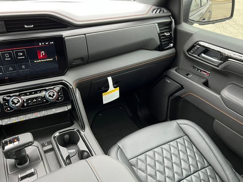 New 2026 GMC Sierra 1500 AT4 w/ Technology Package AWD/4WD image 48