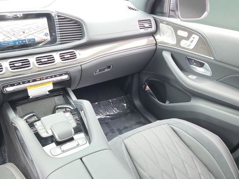 New 2026 Mercedes-Benz GLE 53 AMG 4MATIC Coupe image 13