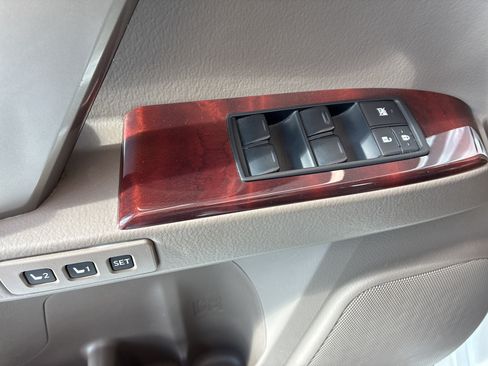 Used 2013 Lexus GX 460 Premium AWD/4WD image 20