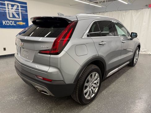 Used 2023 Cadillac XT4 Premium Luxury image 2