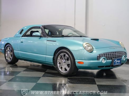 Used 2002 Ford Thunderbird image 17