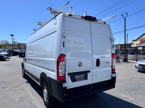 Used 2025 RAM ProMaster 2500 w/ Convenience Group FWD image 5