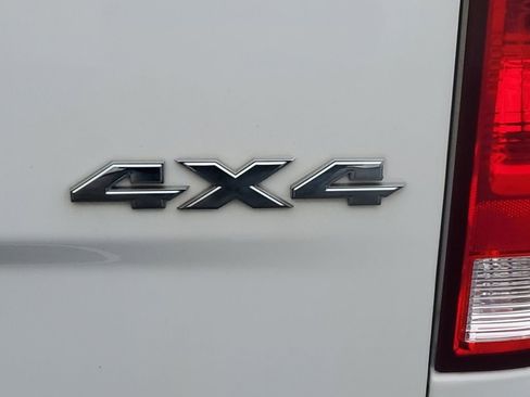 Used 2017 RAM 1500 Express w/ Express Value Package image 10