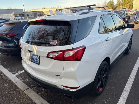 Used 2020 Chevrolet Equinox Premier w/ Premier Redline Edition image 3