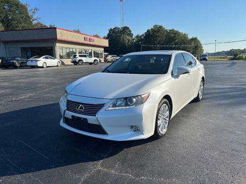 Used 2014 Lexus ES 350 w/ Luxury Package image 2
