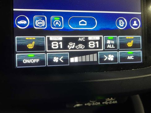 Used 2025 Subaru Forester Limited AWD/4WD image 36