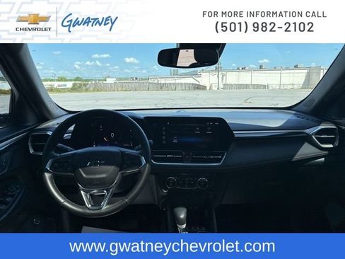 Used 2025 Chevrolet TrailBlazer ACTIV w/ Convenience Package FWD image 24